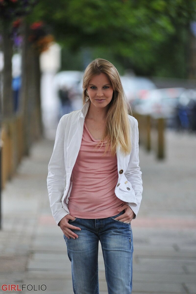Агата, 24